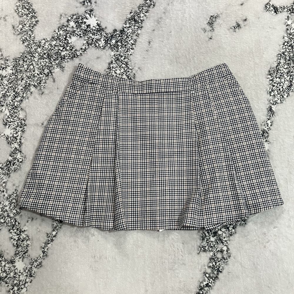 Hollister Ultra High Rise Plaid Pleated Mini Skort Womens Size XXL Black White